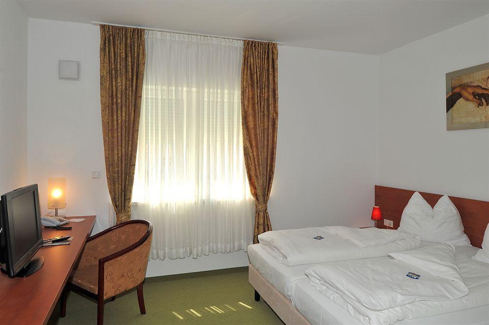 Aurora Erlangen Hotel 3*
