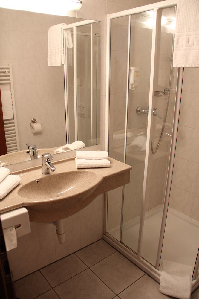 Aurora Erlangen 3*